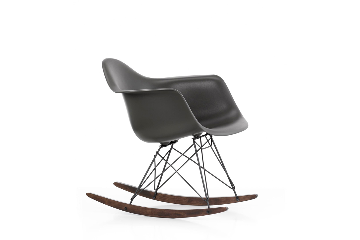 Vitra - Eames Plastic Armchair RAR designed by Charles & Ray Eames